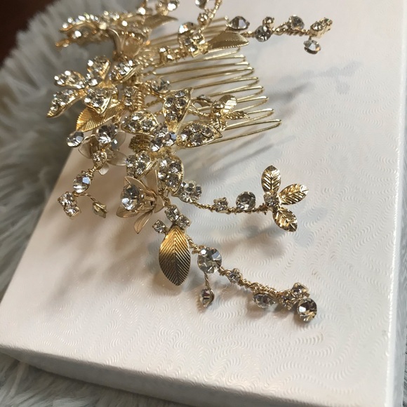 David’s bridal crystal floral spray hair comb gold - Picture 3 of 5